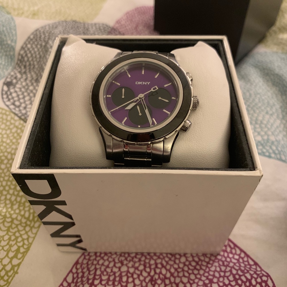 DKNY BEAUTIFUL WATCH